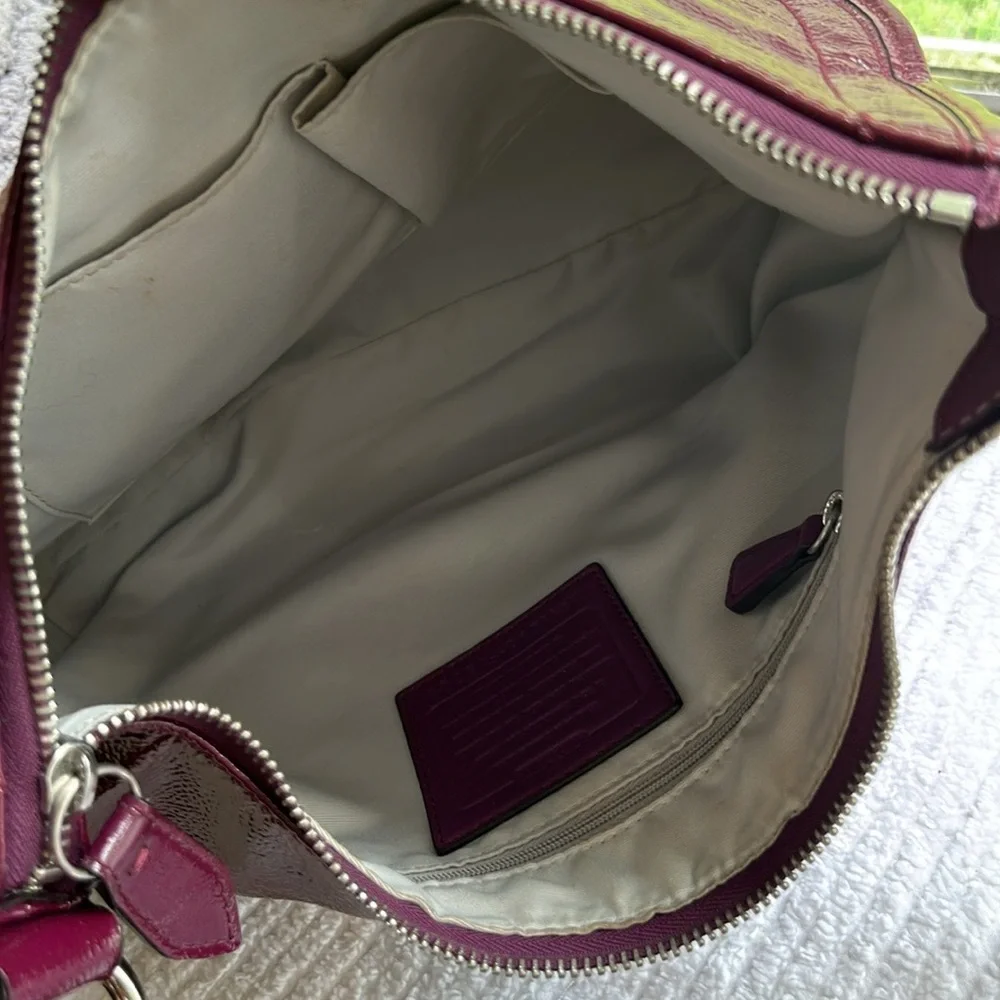 Coach Patent leather bag EUC - Picture 9 of 15